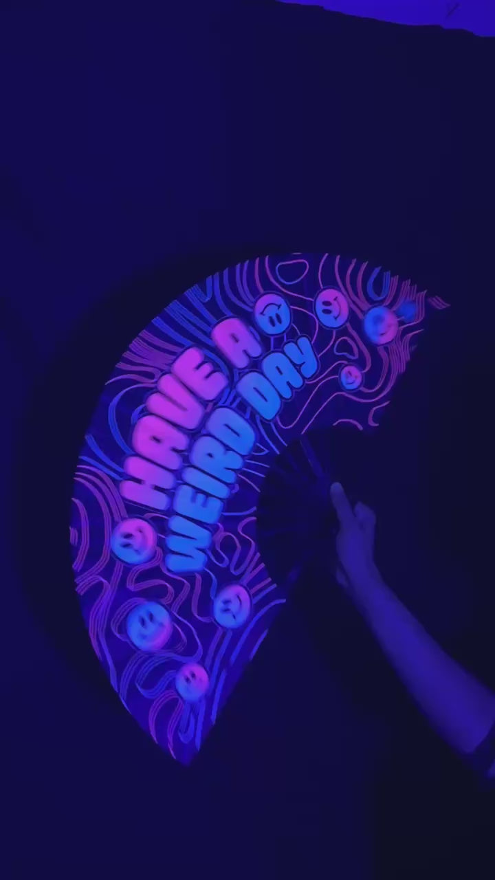 XL Fan Have a weird day